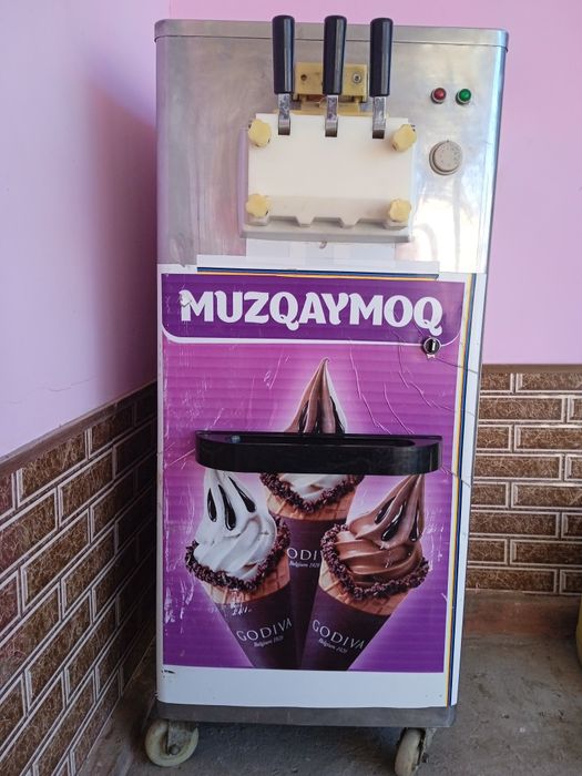 Frezir frigomat muzqaymoq aparati