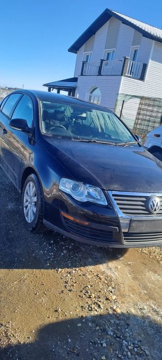 Dezmembrez vw Passat b6 1.9 tdi  bkc bxe motor cu proba cutie manuala