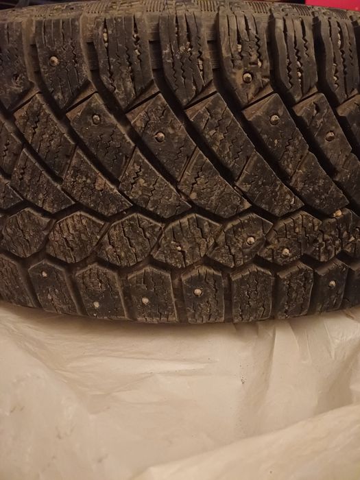 Шины зимние шипованные