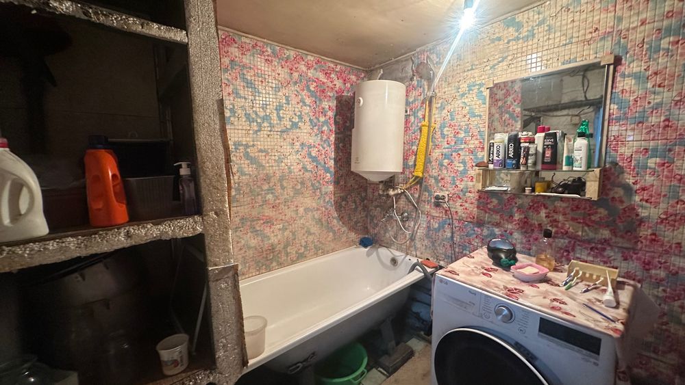 Дом Северо-западный с баней и бассейном Обмен