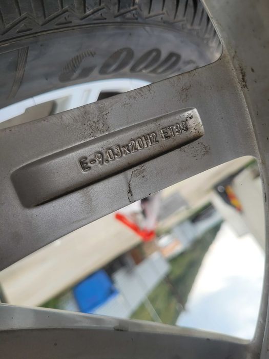 Jante 20`` Audi Q7 4M 4M0601025AD Anvelope iarna Goodyear 285/45/20