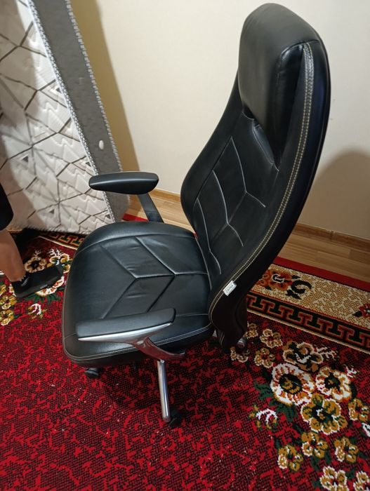 Продается Кресло