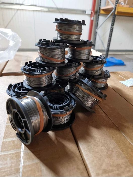 Închiriez pistol legat fier Max 441