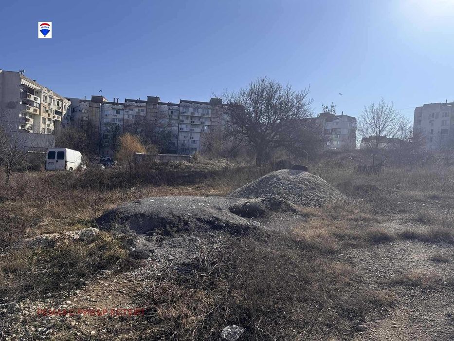 УПИ с решение за строеж - За продажба -  кв. Дружба 3