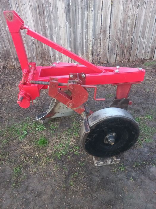 Vând plug cu două brazde