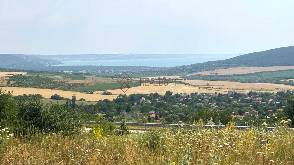 Сбъдни мечтата си за дом с морска гледка край Варна