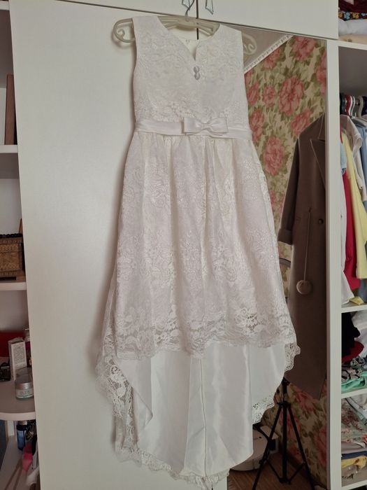 Продам платья разные