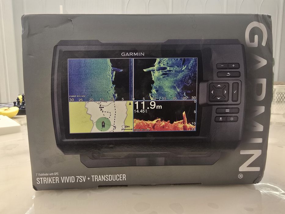 Эхолот Garmin Striker Vivid 7SV