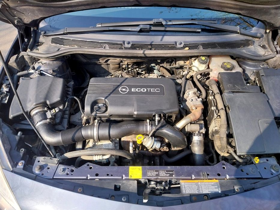 Opel Astra J 1.7 cdti 2010