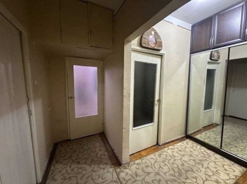 Юнусабад 19, 2в3/1/5 Улучшенка 60 м2 Балкон 2*3+2*3 Не Торец