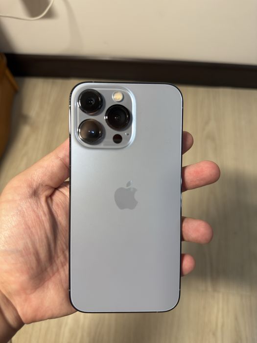 Iphone 13 pro в отличном состоянии