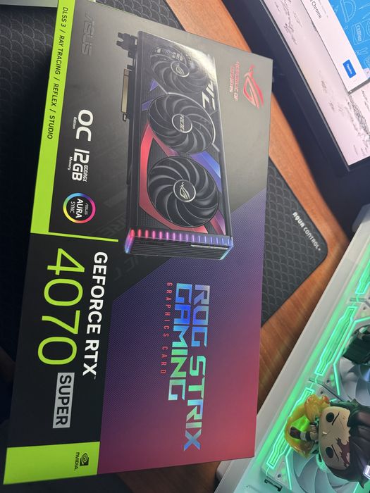 Продам видеокарту 4070 super