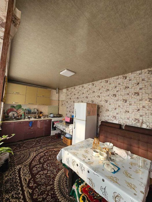 Sergeli ,Sputnik 16. 3,6 sotix maydondagi  6 xonali ajoyib uy sotaman.