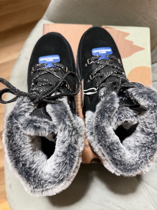 Ghete de iarnă Dama Skechers Waterproof, Mărimea 38 (Noi în cutie)