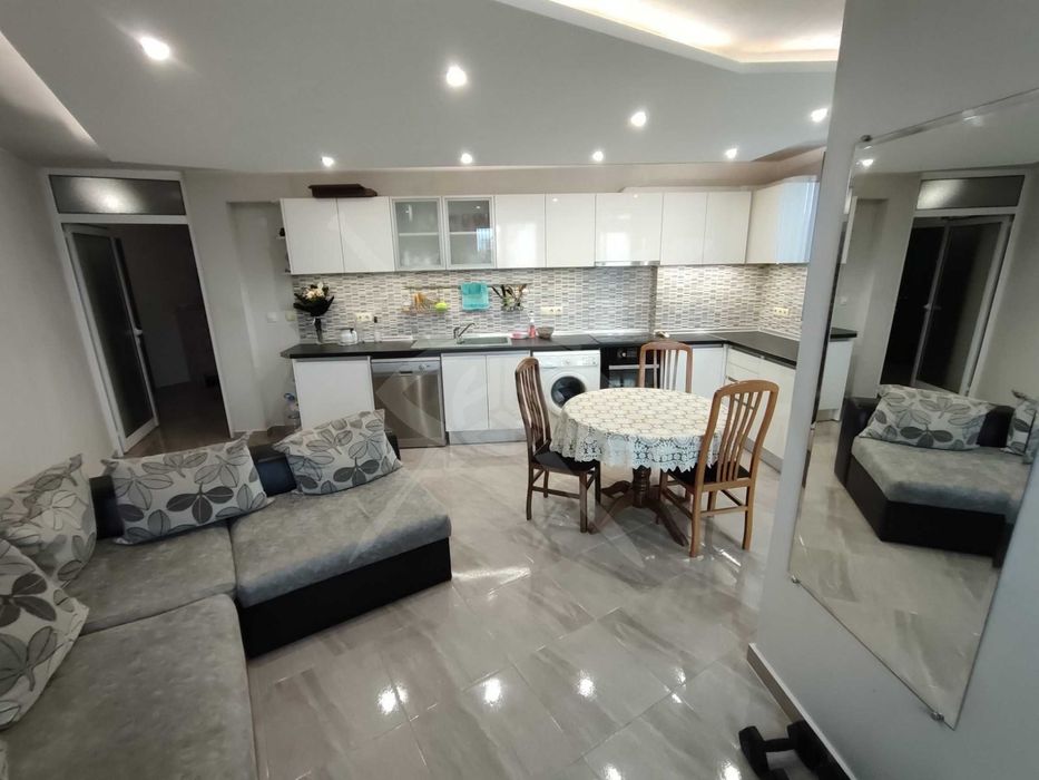 Продава се Тристаен апартамент в Варна, ВИНС - 89 кв.м за 2270 €/кв.м - Снимка #1