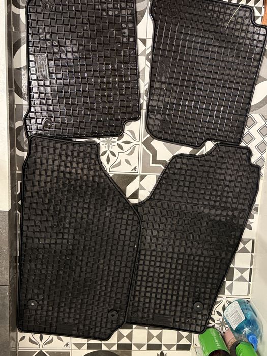 Vand covorase  presuri Auto cauciuc  Volkswagen POLO