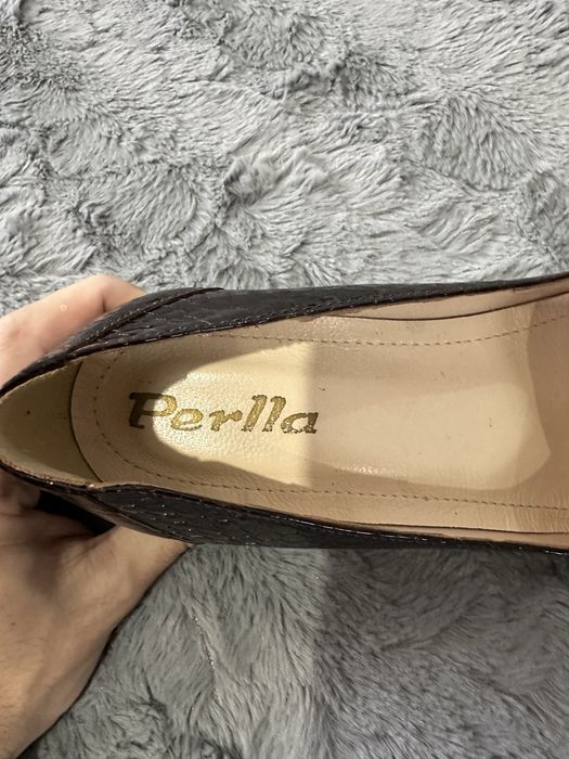 Vând pantofi damă piele naturala mărimea 36