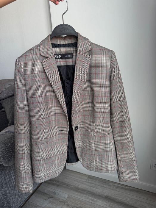 Продам пиджак в клетку