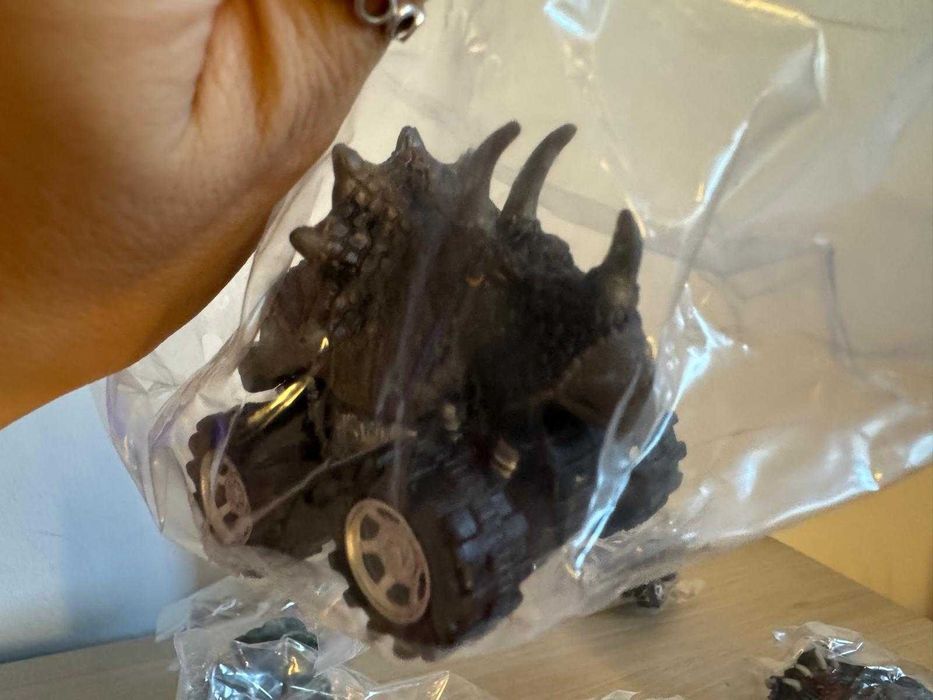 Set 6 Dinozauri Monster Truck 3+ — Noi, Sigilați Individual, în Cutie