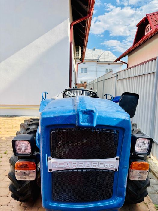 Tractor 4x4 Antonio Carraro + Remorcă basculabilă