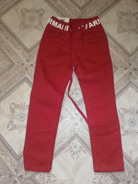 Брюки яркие мальчику