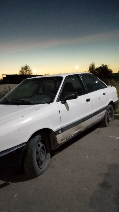 Ауди 80  1992  на хаду