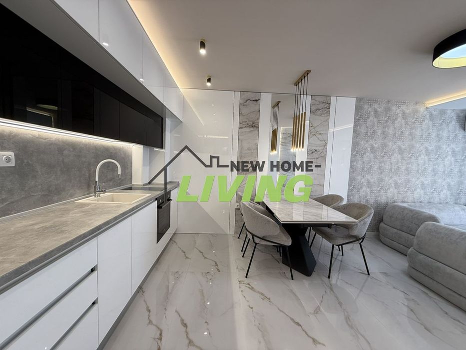 Продава се Тристаен апартамент в Пловдив, Остромила - 96 кв.м за 2448 €/кв.м - Снимка #2