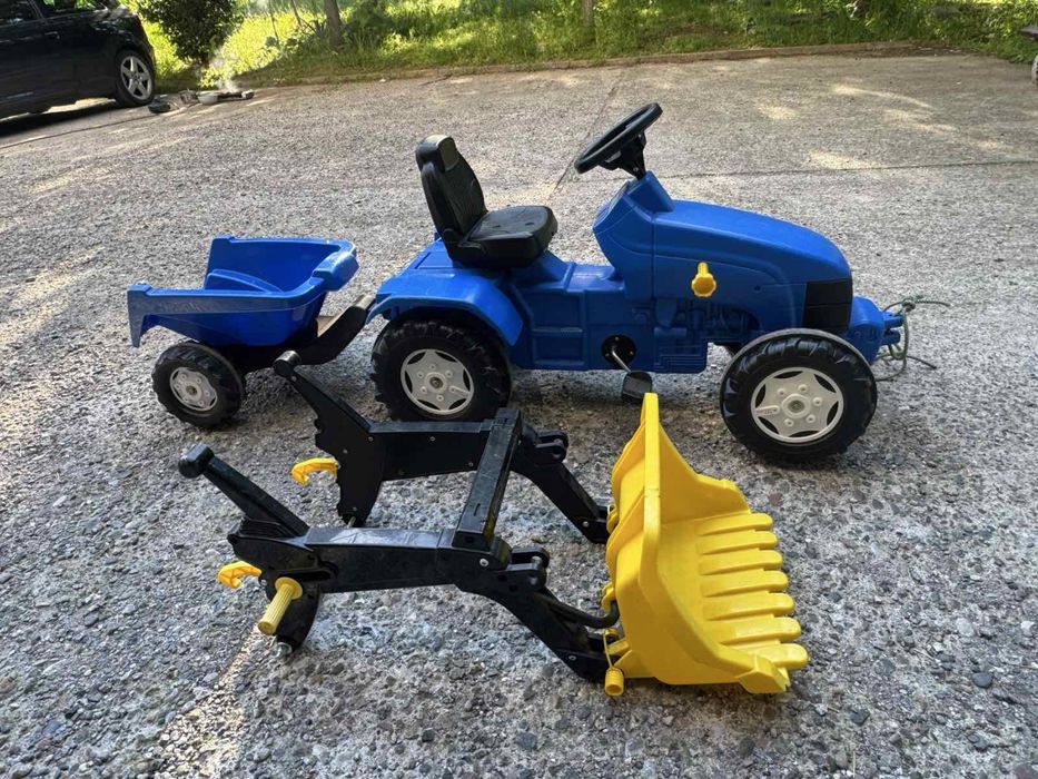 Детски   трактор  със  педали