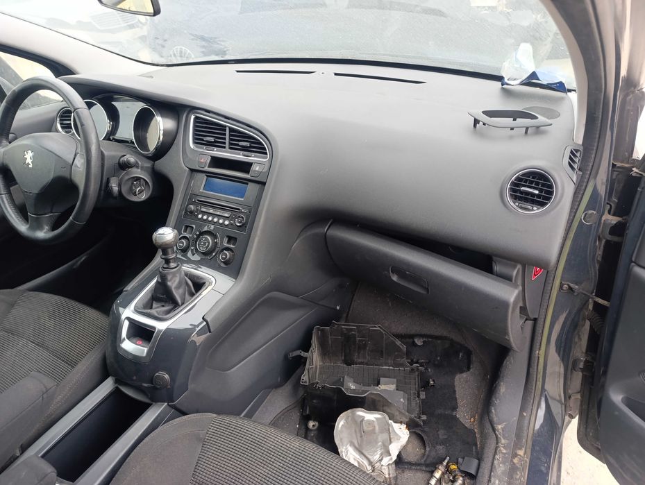 Пежо 5008 / Peugeot 5008  -  на части