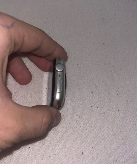 apple watch SE 2024