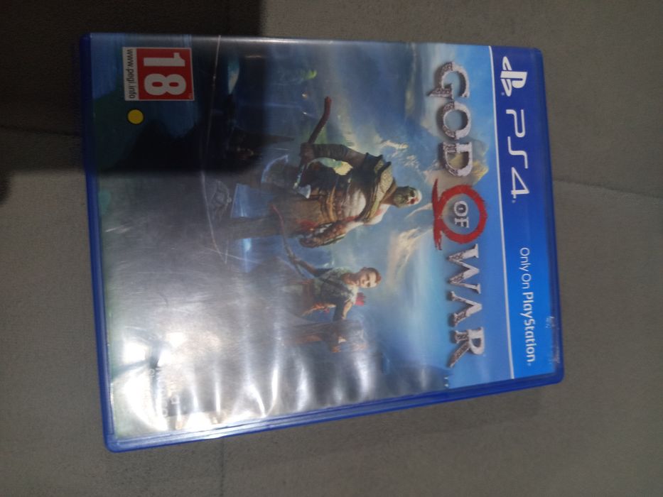 PS4 slim 400 gb със ipega charging dock + 5 игри