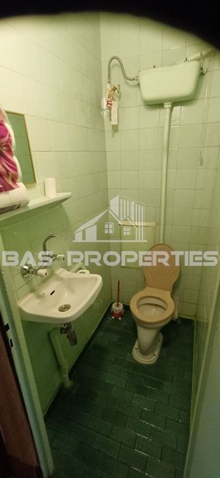 Продава се Тристаен апартамент в София, Надежда 2 - 95 кв.м за 1885 €/кв.м - Снимка #11