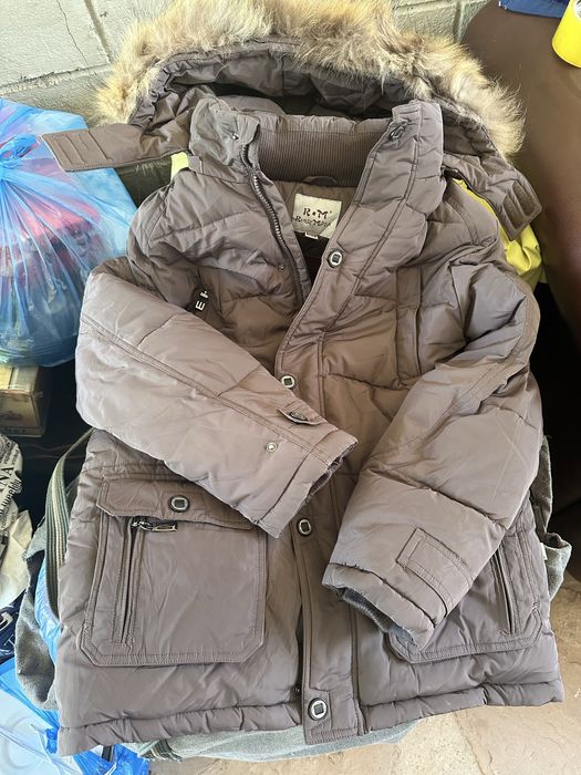 Продам куртку для мальчика