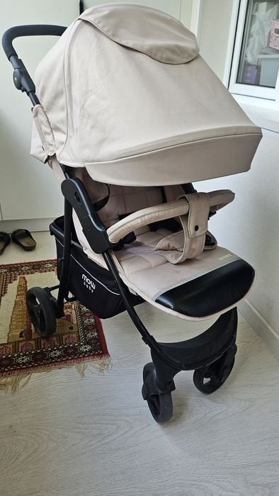 Продаётся прогулочная коляска Mow Baby Cross.
