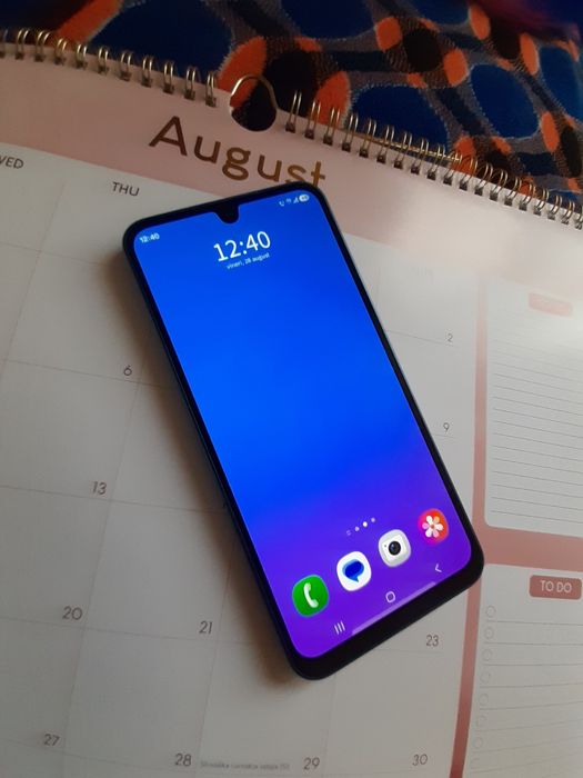 Samsung a17 albastru nou