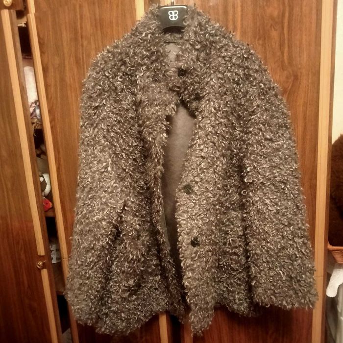 Продам совершенно новую шубку