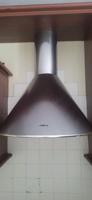 Продам вытяжку elica