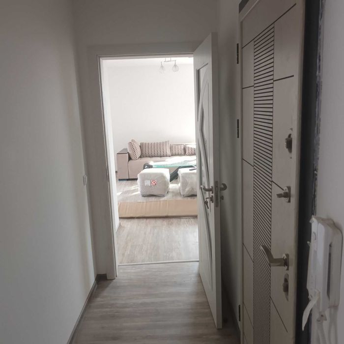 Дава се под наем Тристаен апартамент в Казанлък - 85 кв.м за 151980 € - Снимка #4