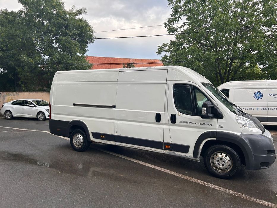 Închiriez duba 250 lei / 24h