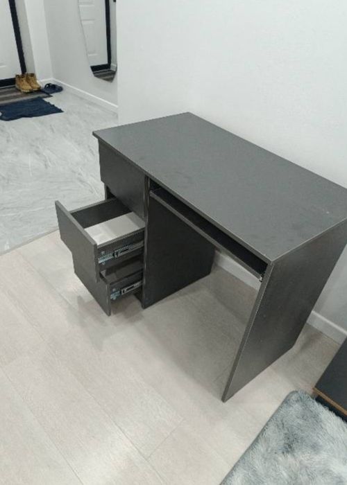 Стол игровой ,офисный