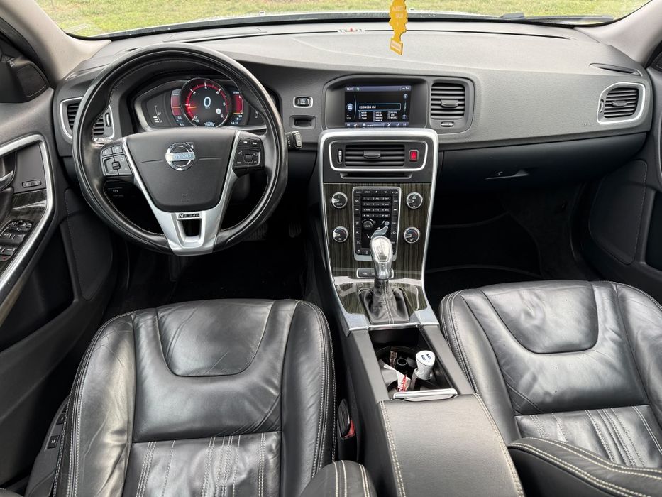 VOLVO V60 2013 — imagine 5