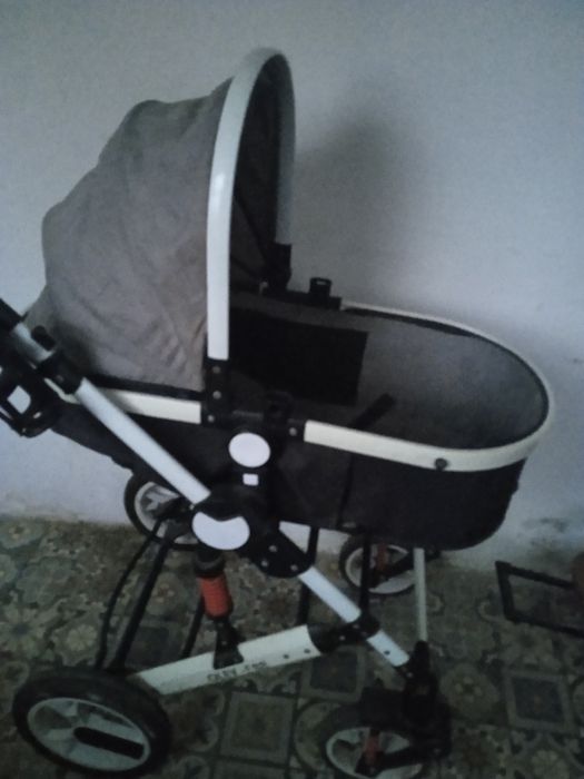 Детская коляска для детей