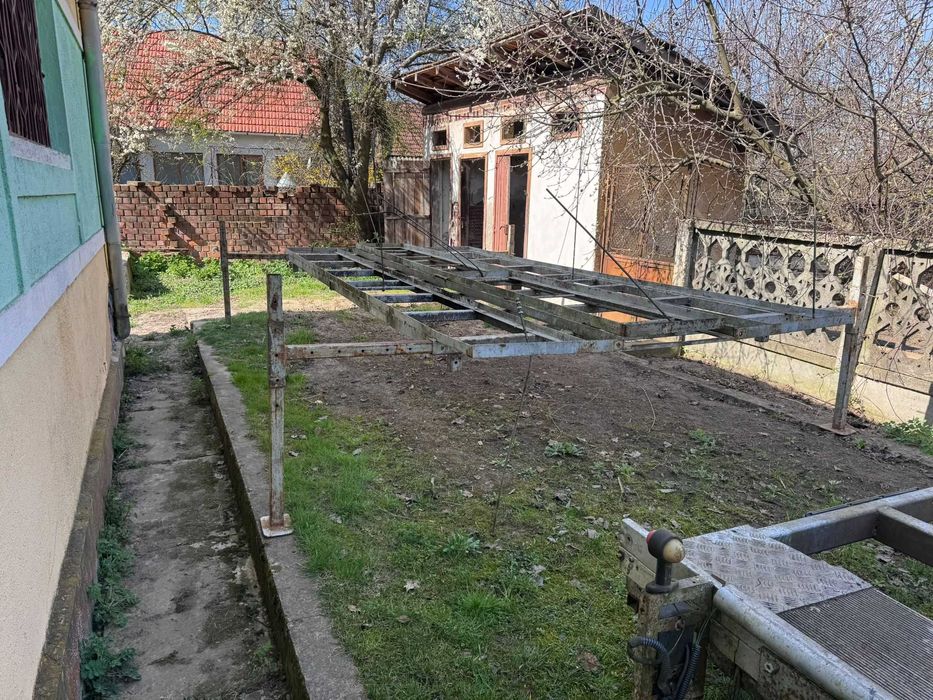 Platforma auto + Rastel apicol