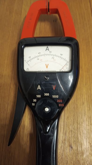 Продавам чехословашки амперклещи, клещови амперметър