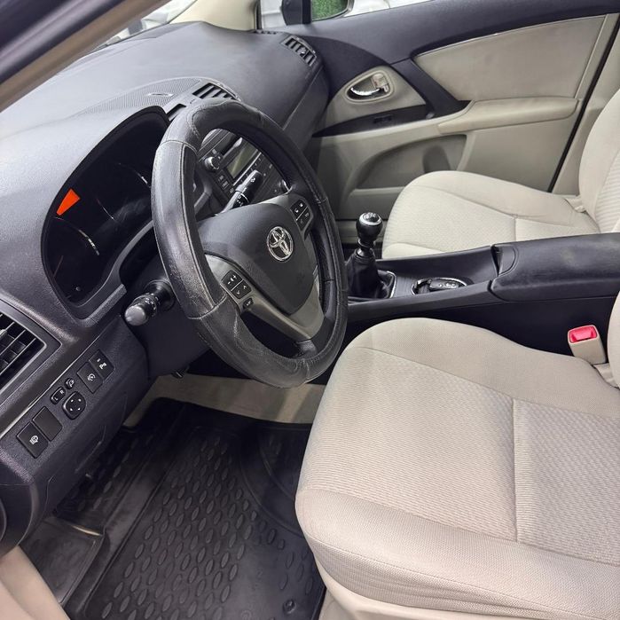Toyota Avensis 2.2 Diesel