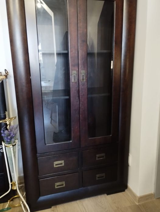 Mobilă living din lemn masiv