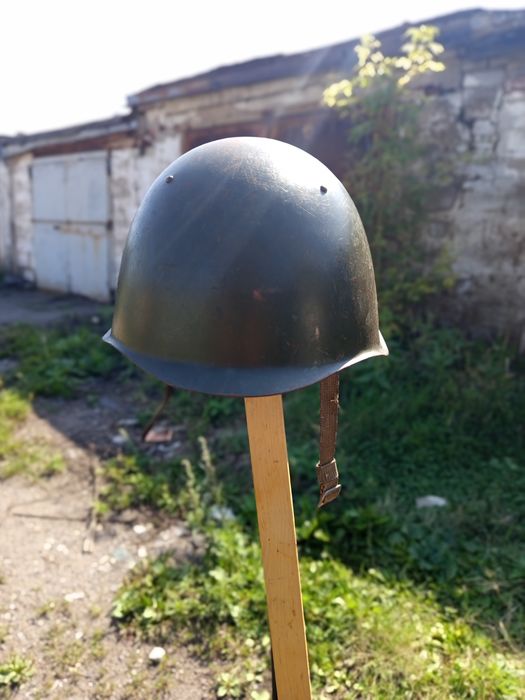 Стальной шлем СШ-40.