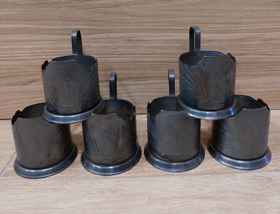 Руски мелхиорени подстакани