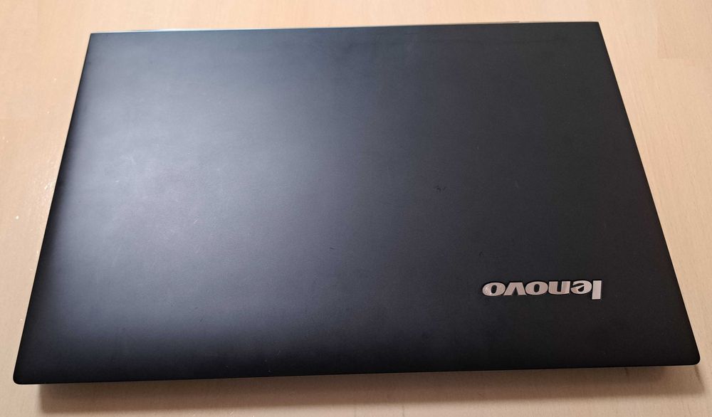 Продавам Lenovo B50-30