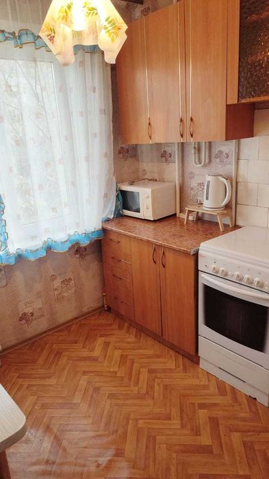 2-комн квартира Универ, Сокол, 7 школа.